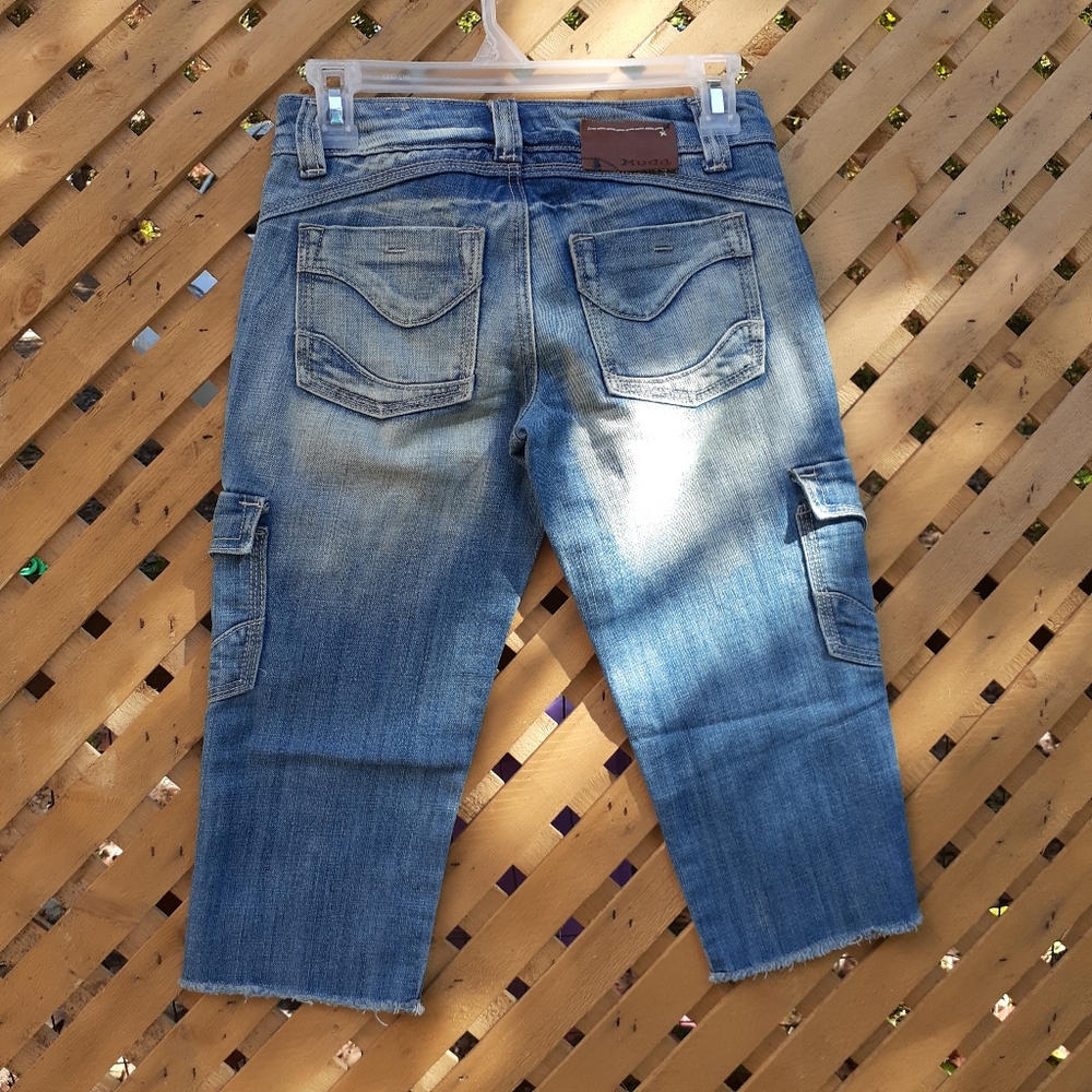 π₯2/$15π₯ NWT Mudd acid wash capris jeans - Picture 7 of 7